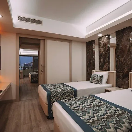 Victory Be Mine فندق Colakli