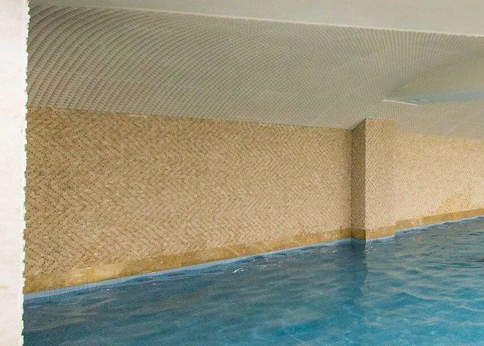 Victory Be Mine 호텔